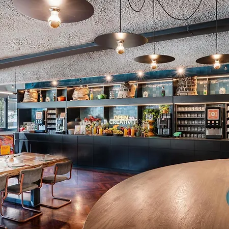 Ibis Styles Aurelia Hotel