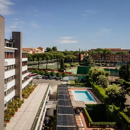 Ibis Styles Aurelia Hotel 4*