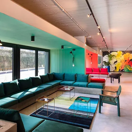 Ibis Styles Aurelia Hotel 4*