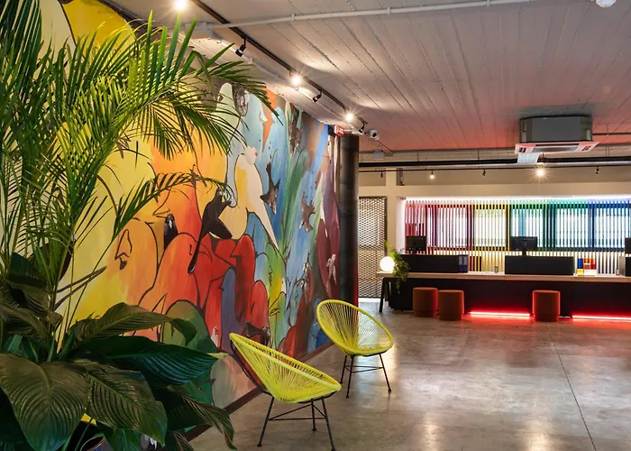 Ibis Styles Aurelia Hotel 4*