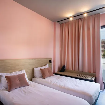 Ibis Styles Aurelia Hotel 4*