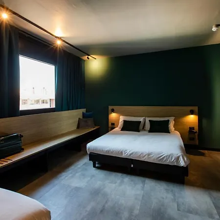 Ibis Styles Aurelia Hotel 4*