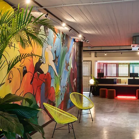 Ibis Styles Aurelia Hotel 4*