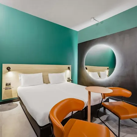 Ibis Styles Aurelia Hotel 4*