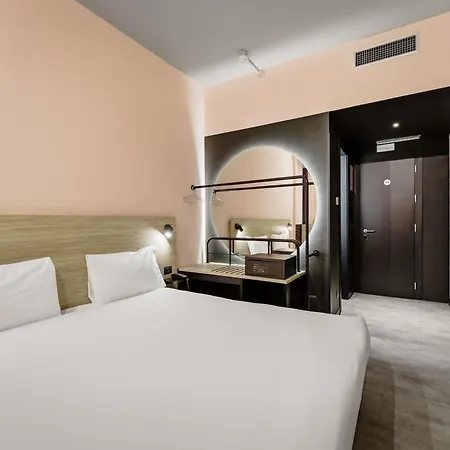 Ibis Styles Aurelia 4* Rome